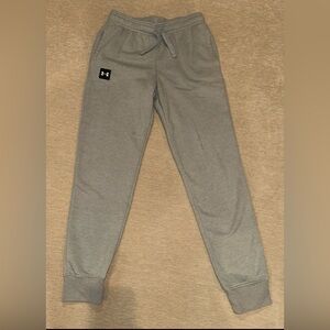 Under Armour Boys Joggers Size M